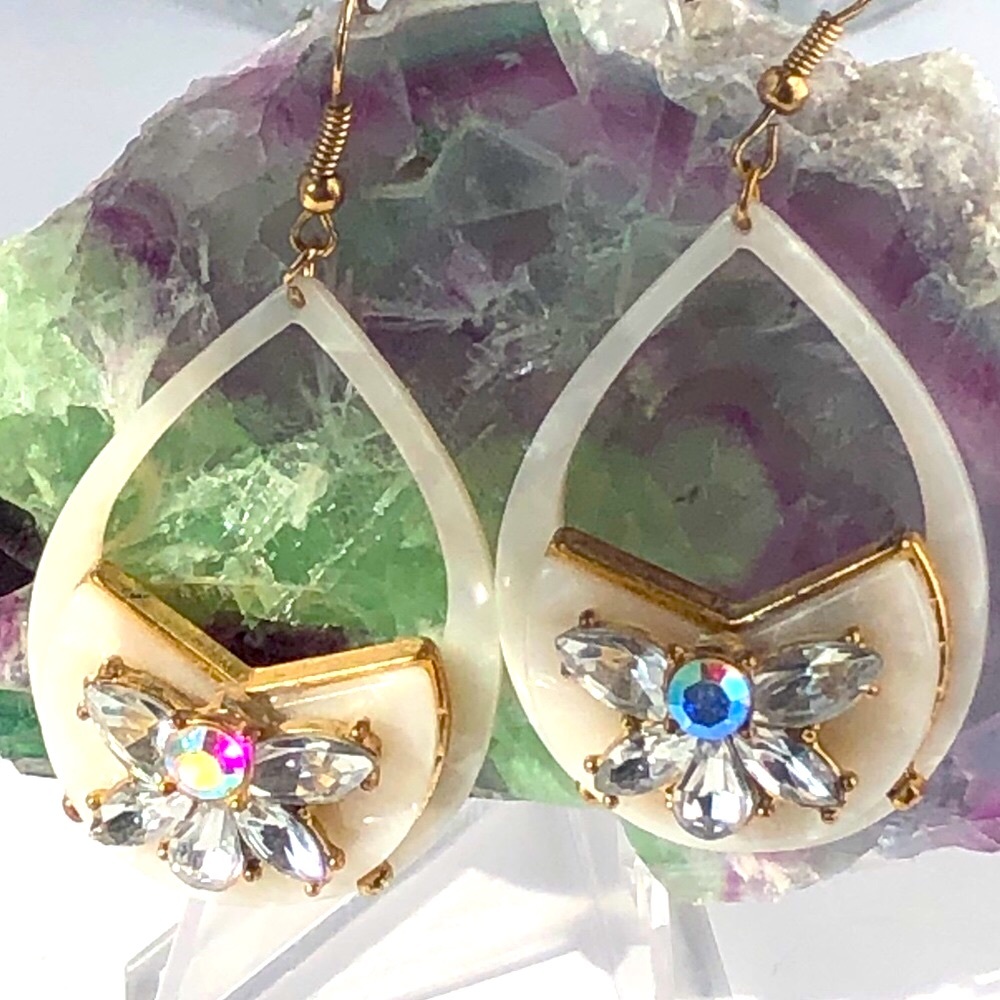 Pearlescent Statement Dangle Drop Earrings - image 2